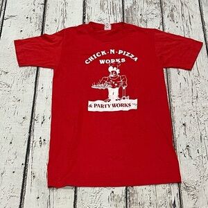 Vintage 1980s Chick - n - Pizza Works Buffalo New York Red Crewneck Tee Tshirt